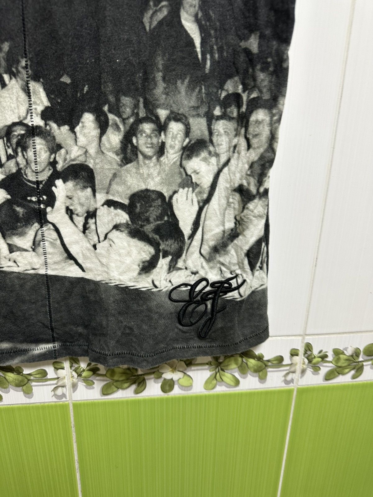 Vintage Vintage ELVIS JESUS PUNK ALLOVER FULLPRINT shirt size L Size US L / EU 52-54 / 3 - 9 Thumbnail
