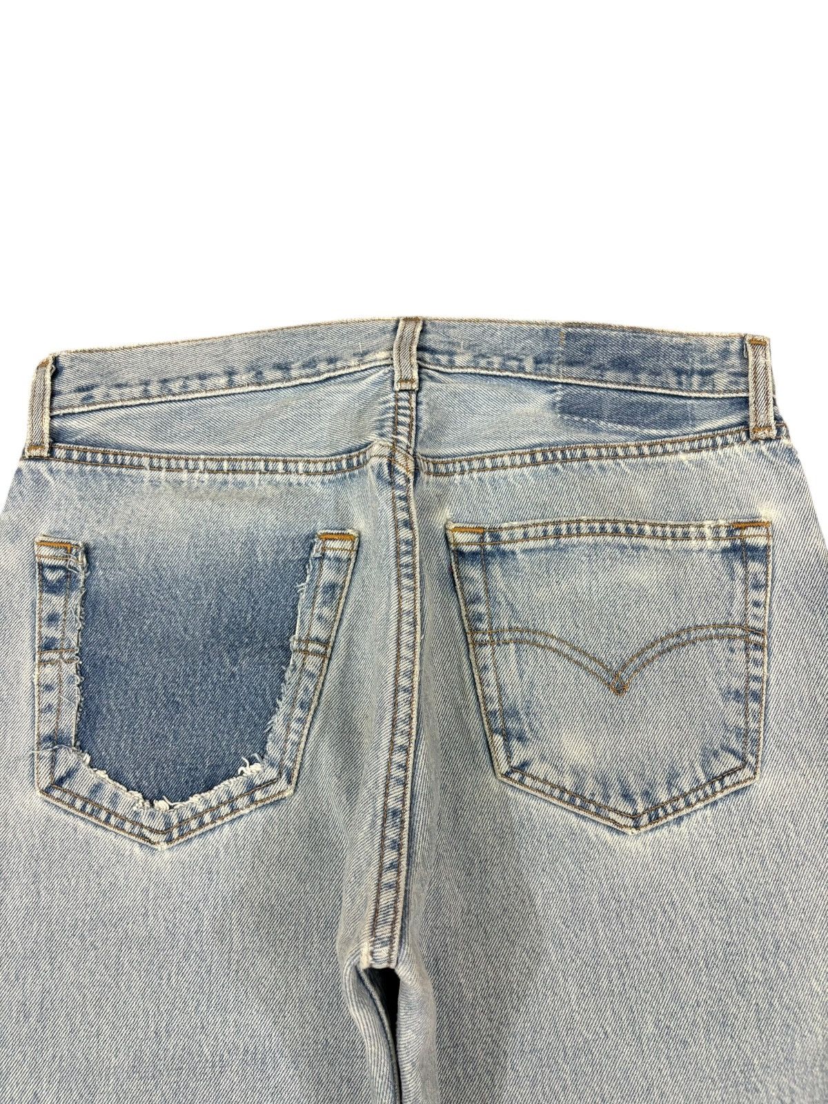 Levi's Vintage 90s Levis 501 Light Wash Distressed Jeans Size US 31 - 8 Thumbnail