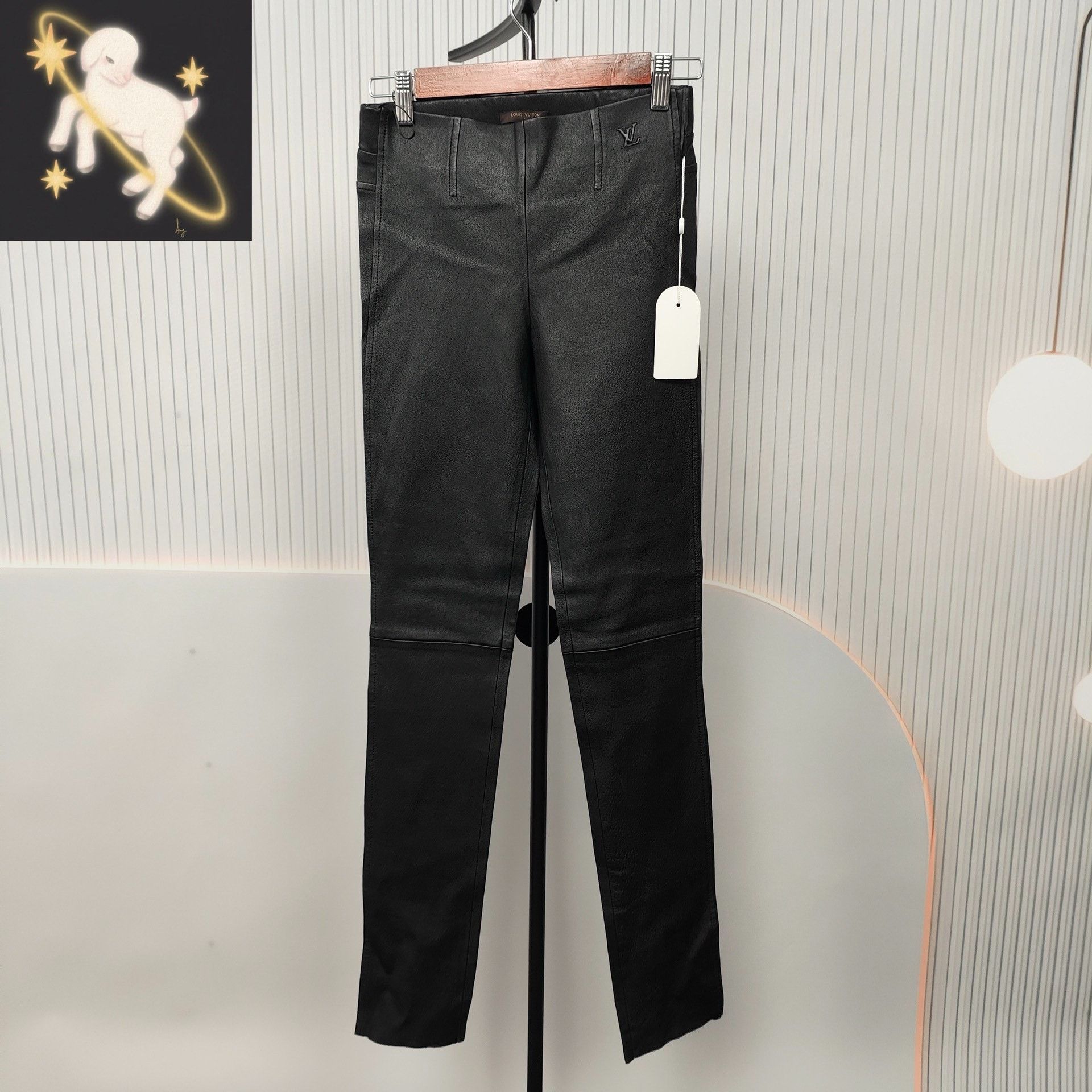 Louis Vuitton Louis Vuitton Black Pants 36 Women Size 36" / US 14 / IT 50 - 1 Thumbnail