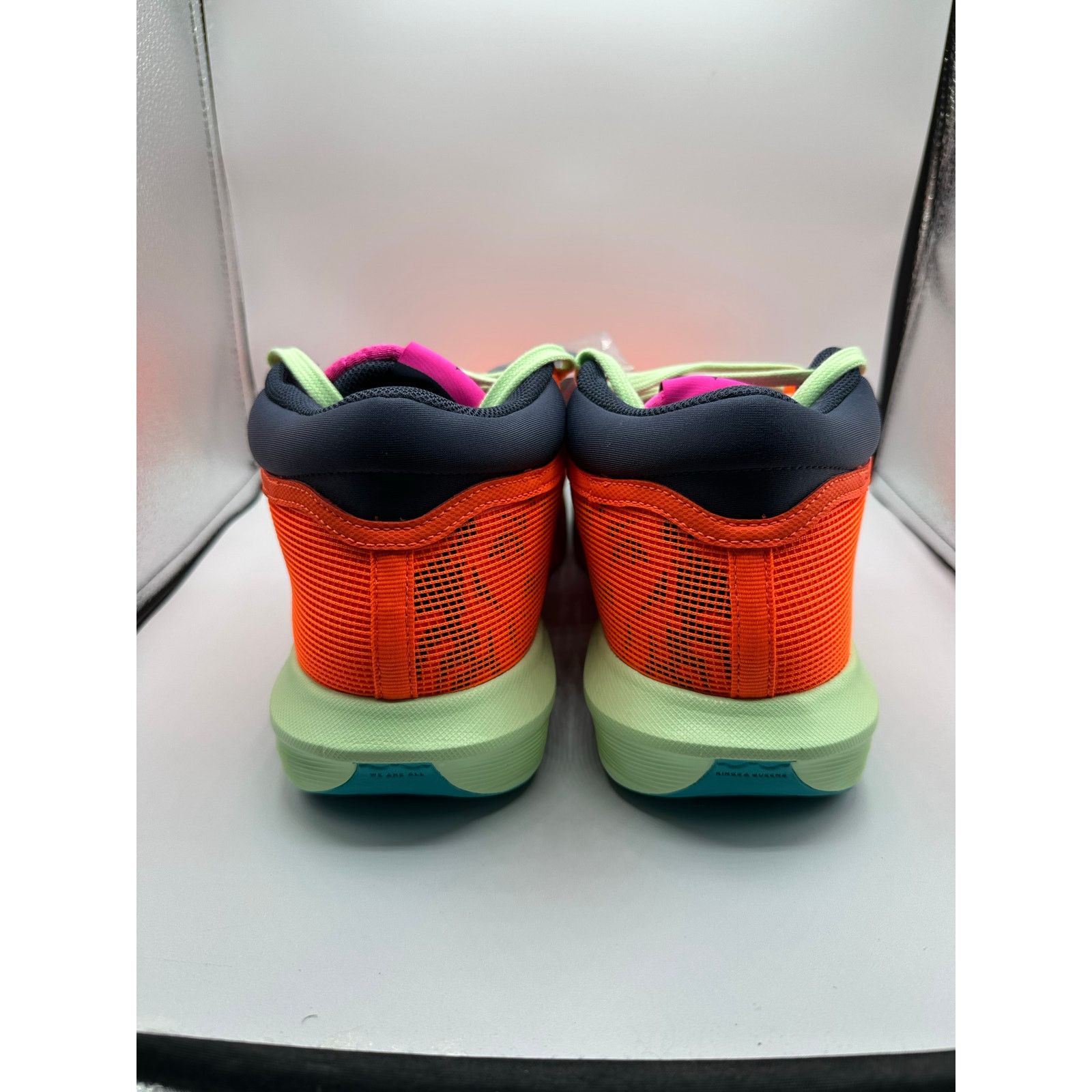 Nike Nike LeBron Witness 8 “Total Orange Laser Fuchsia” size 11 Size US 11 / EU 44 - 4 Thumbnail
