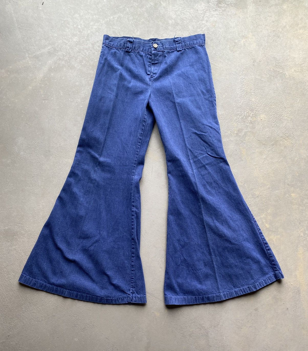 image of 70's Bell Bottom 30 X 30 Jeans Big Elephant Bells in Blue, Men's