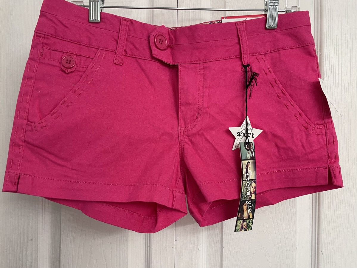Other Free Style Revolution Magenta Short Shorts Size 11 Size 34" / US 12 / IT 48 - 1 Thumbnail
