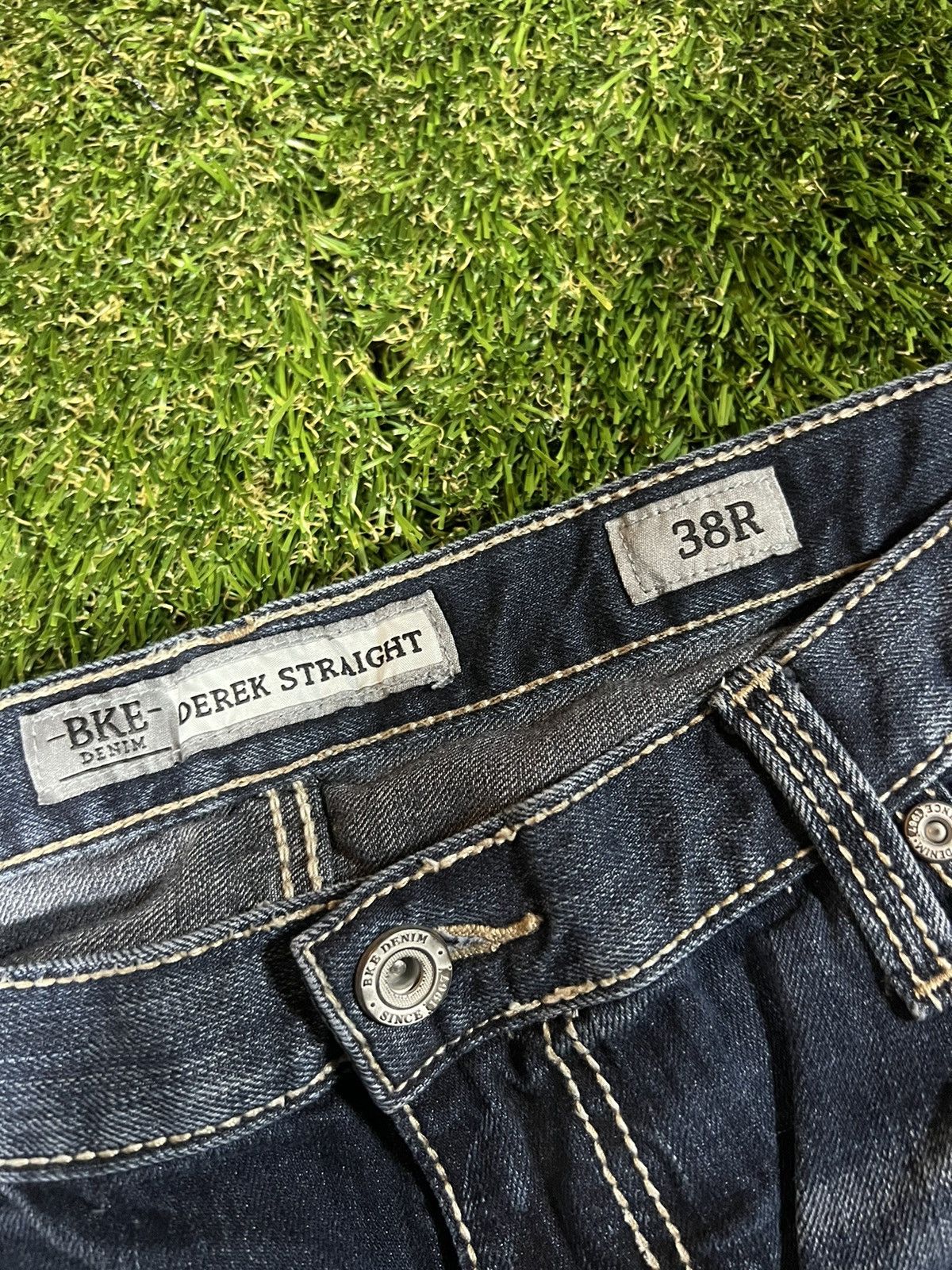 BKE Vintage Y2K Baggy Distressed Dark Washed Denim Jean Pants Size US 38 / EU 54 - 6 Thumbnail
