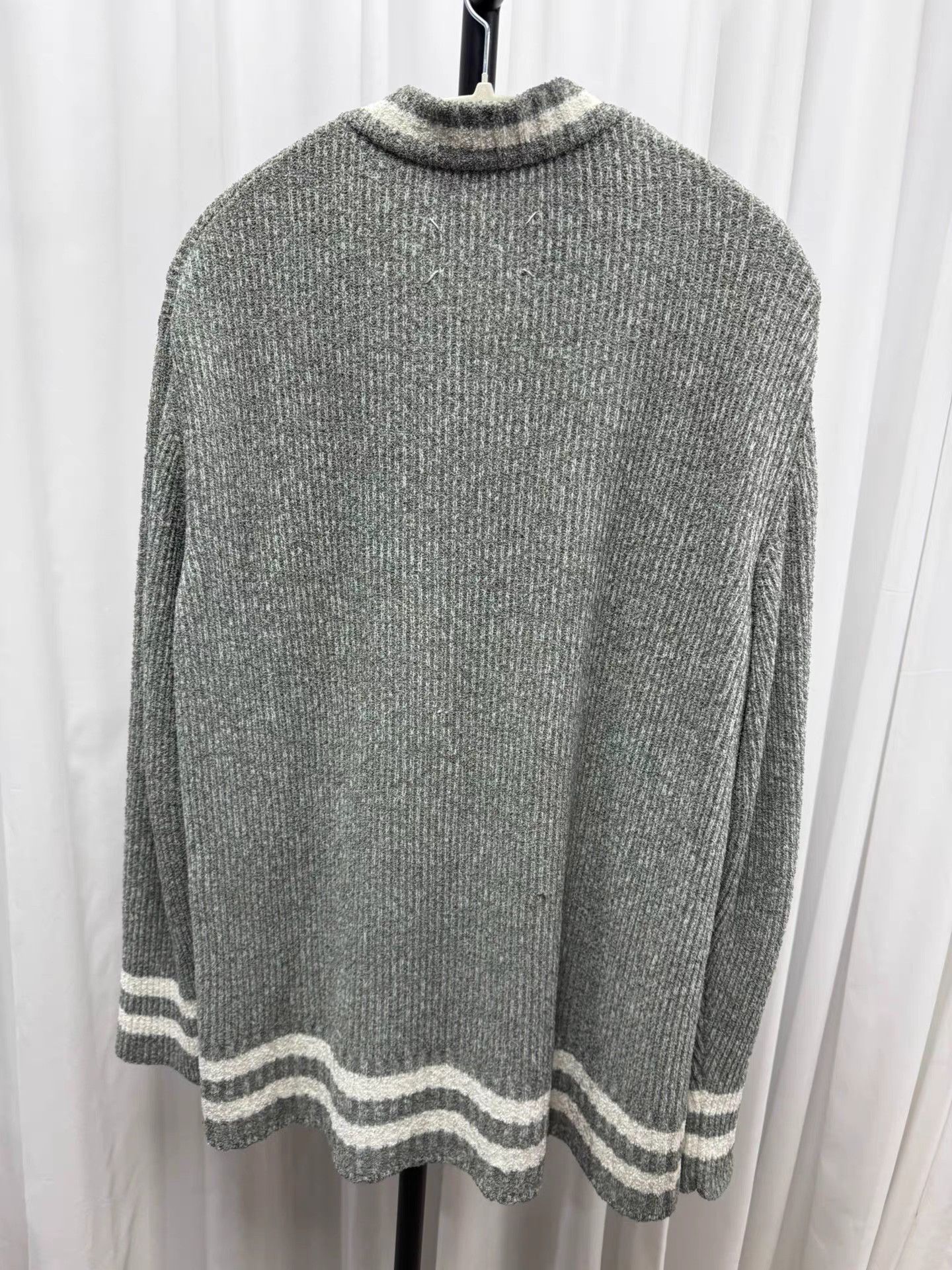 Maison Margiela Maison Margiela Handmade Patchwork V-Neck Sweater K20 Size US S / EU 44-46 / 1 - 5 Thumbnail