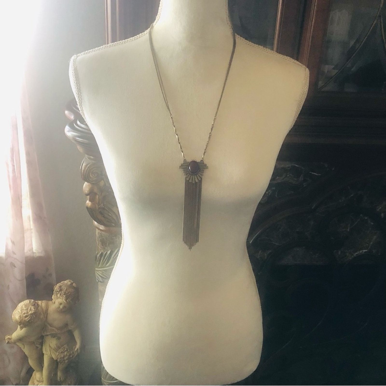 Jewelry Dyed agate cabochon antique gold tone fringe chain necklace Size ONE SIZE - 6 Thumbnail