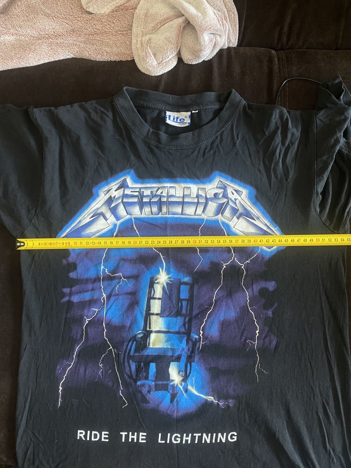 Band Tees Vintage Metallica big logo band lightning bootleg 00s tee Size US L / EU 52-54 / 3 - 8 Thumbnail