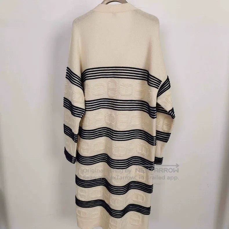 Hermes Hermes Black and White Pig Nose扣 Long Cardigan Jacket Size XXS / US 00 / IT 34 - 3 Thumbnail
