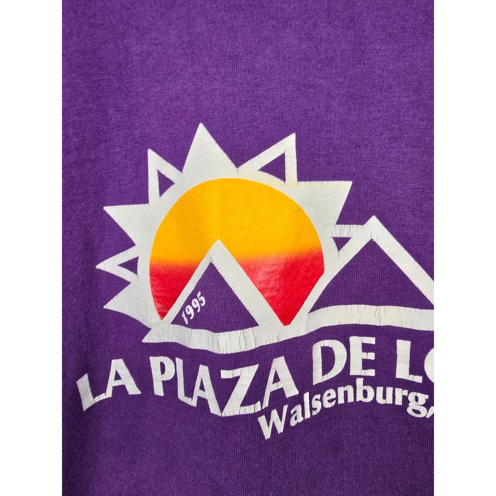 Vintage Vintage Walsenburg Shirt La Plaza De Los Leones Purple Tee L Size US L / EU 52-54 / 3 - 6 Thumbnail