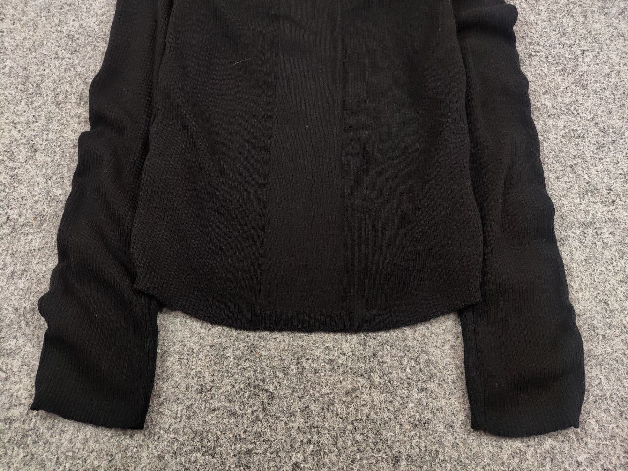 Versace Jeans Couture Vintage 90's Versace Jeans Couture Center Logo Sweaater Size US M / EU 48-50 / 2 - 7 Thumbnail