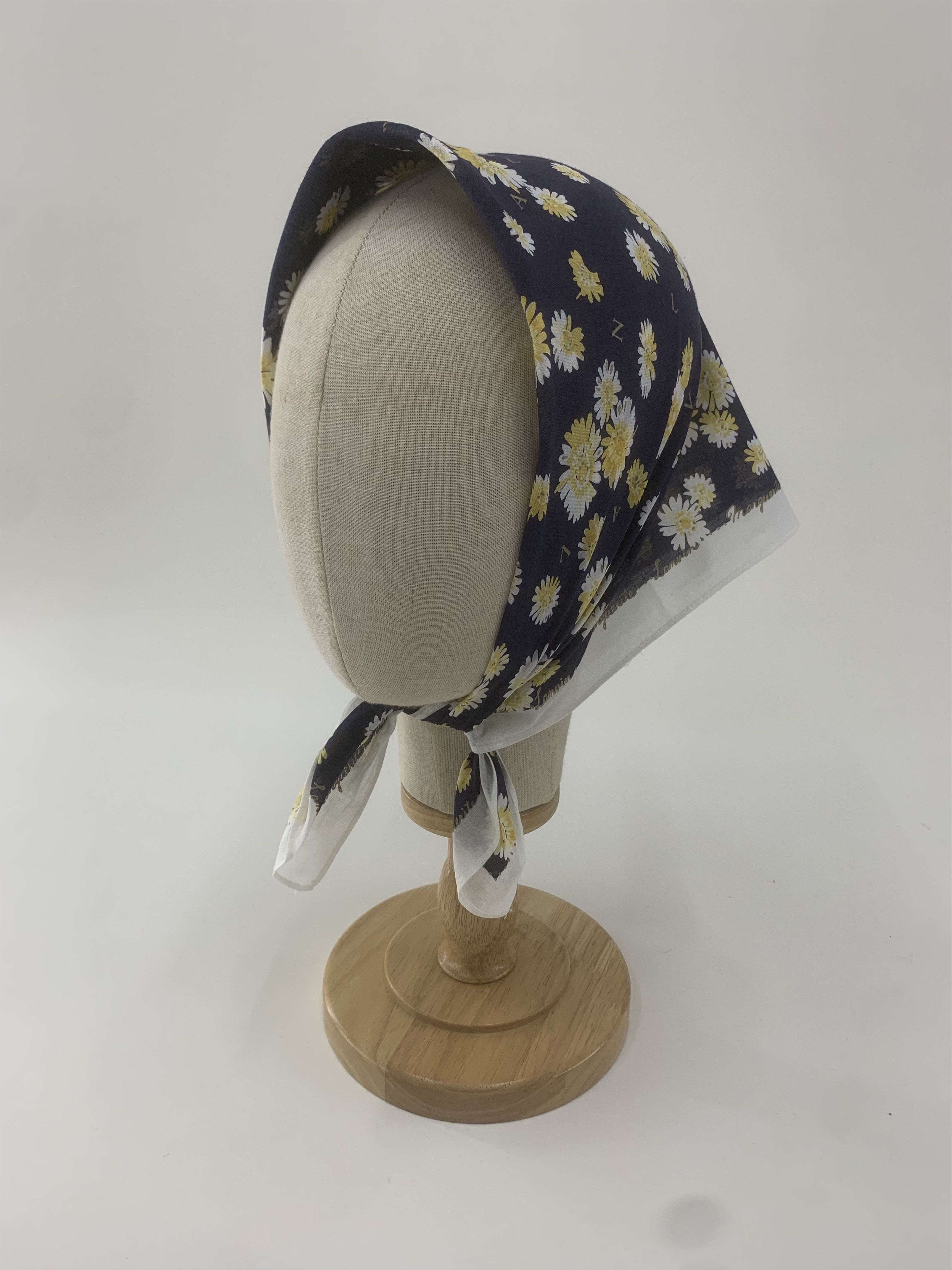 Lanvin Lanvin Handkerchief Bandana Neckerchief Pocket Square Size ONE SIZE - 1 Thumbnail