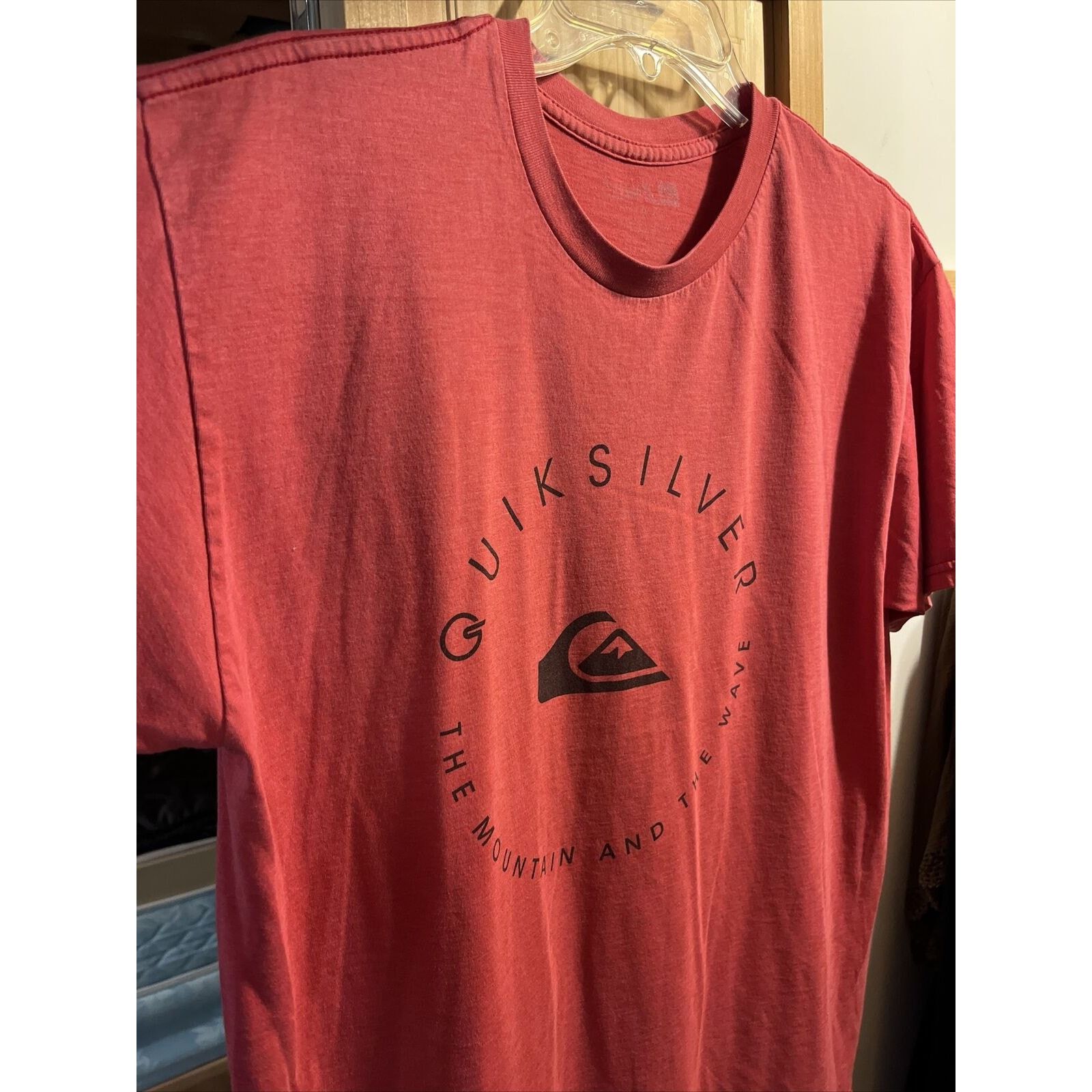 Quiksilver Quicksilver Men’s L Red SS Cotton The Mountain Wave T-Shirt Size US L / EU 52-54 / 3 - 8 Thumbnail
