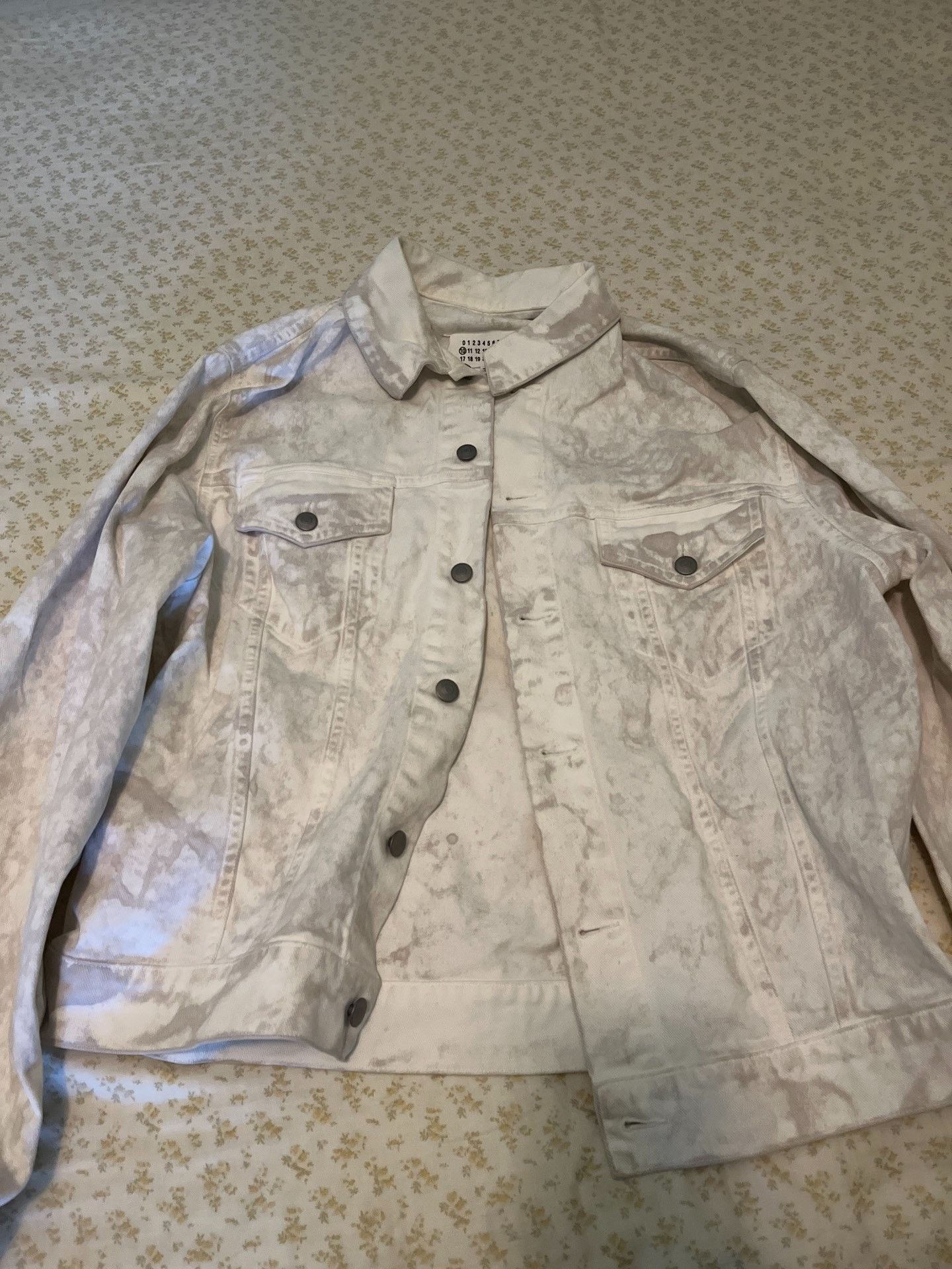 Maison Margiela Maison Margiela Make old brushed white ink denim jacket 25 Size US S / EU 44-46 / 1 - 1 Thumbnail