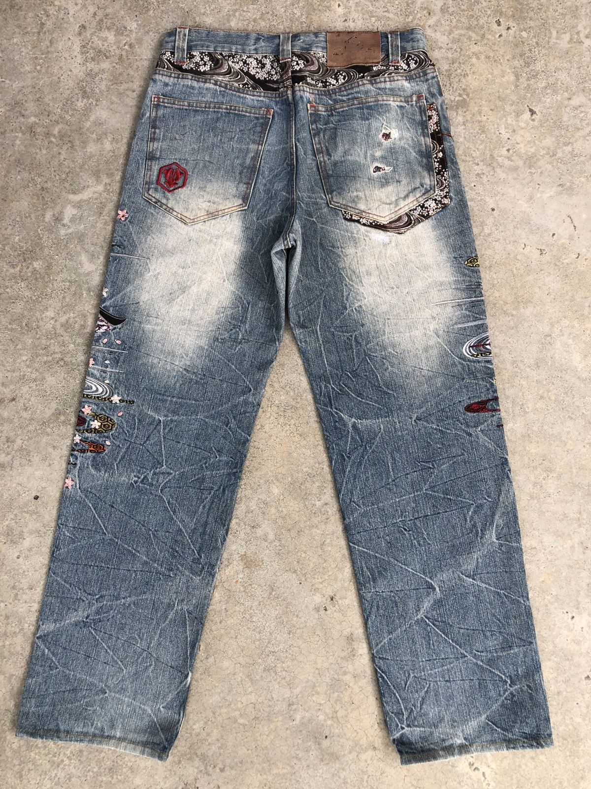 Japanese Brand Japanese Geisha Embroidered Jeans Distressed Jeans Size US 31 - 2 Thumbnail