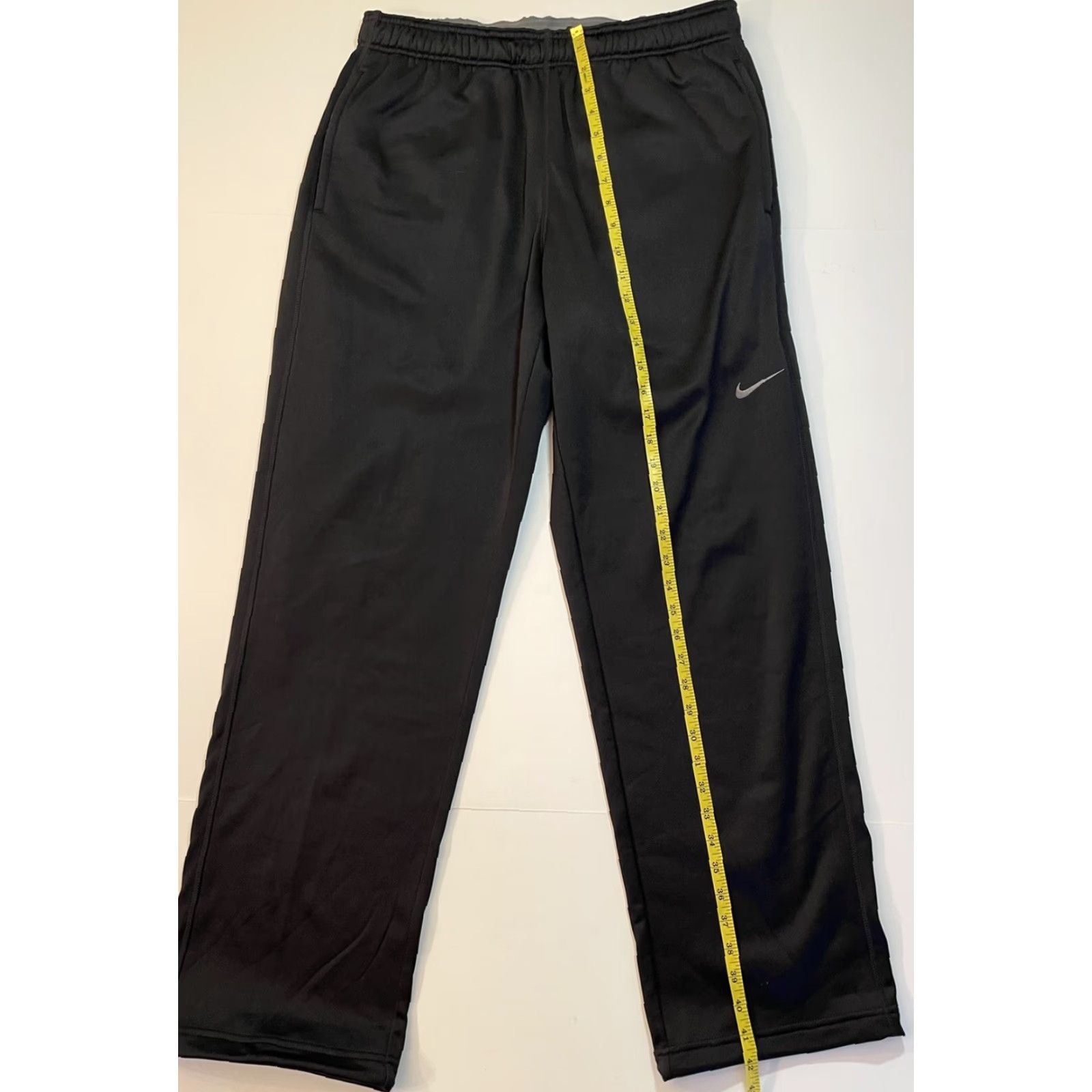 Nike Nike Mens L Sweatpants Therma Fit Swoosh Travis Straight Leg Sports Running Size US 33 - 7 Thumbnail