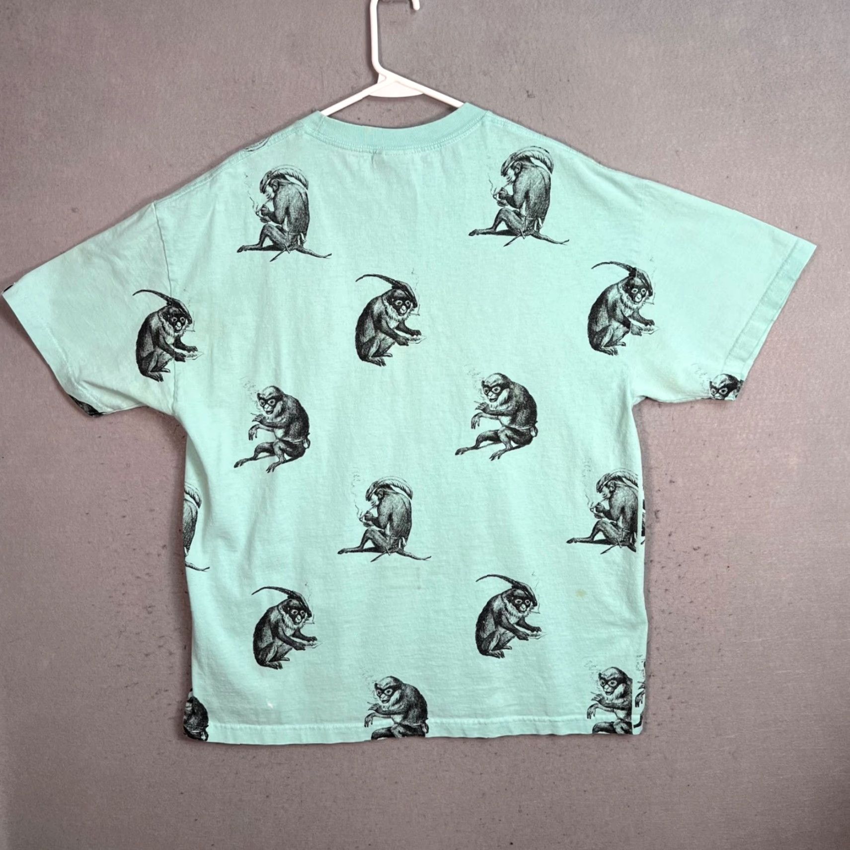 Vintage VINTAGE Akomplice T-Shirt Monkey Print Adult Mens Large Mint Green Shirt Short Sleeve Crew Neck 90s? Size US L / EU 52-54 / 3 - 2 Thumbnail