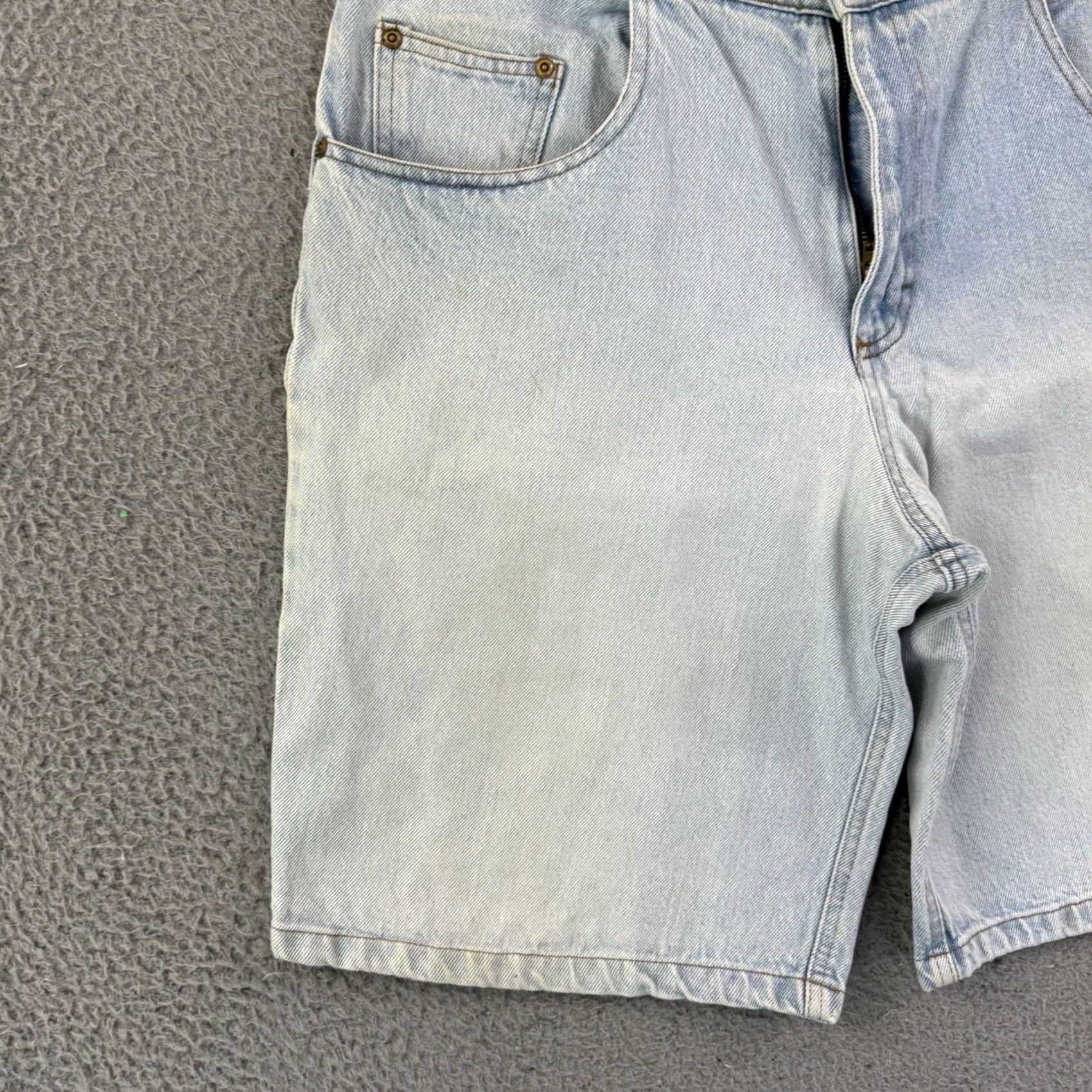 Denime VINTAGE True Fan Denim Shorts Bermuda Mens 36 9” Zip 5-Pocket Grunge 90s Casual Sport Style Blue Mens Size US 36 / EU 52 - 3 Thumbnail