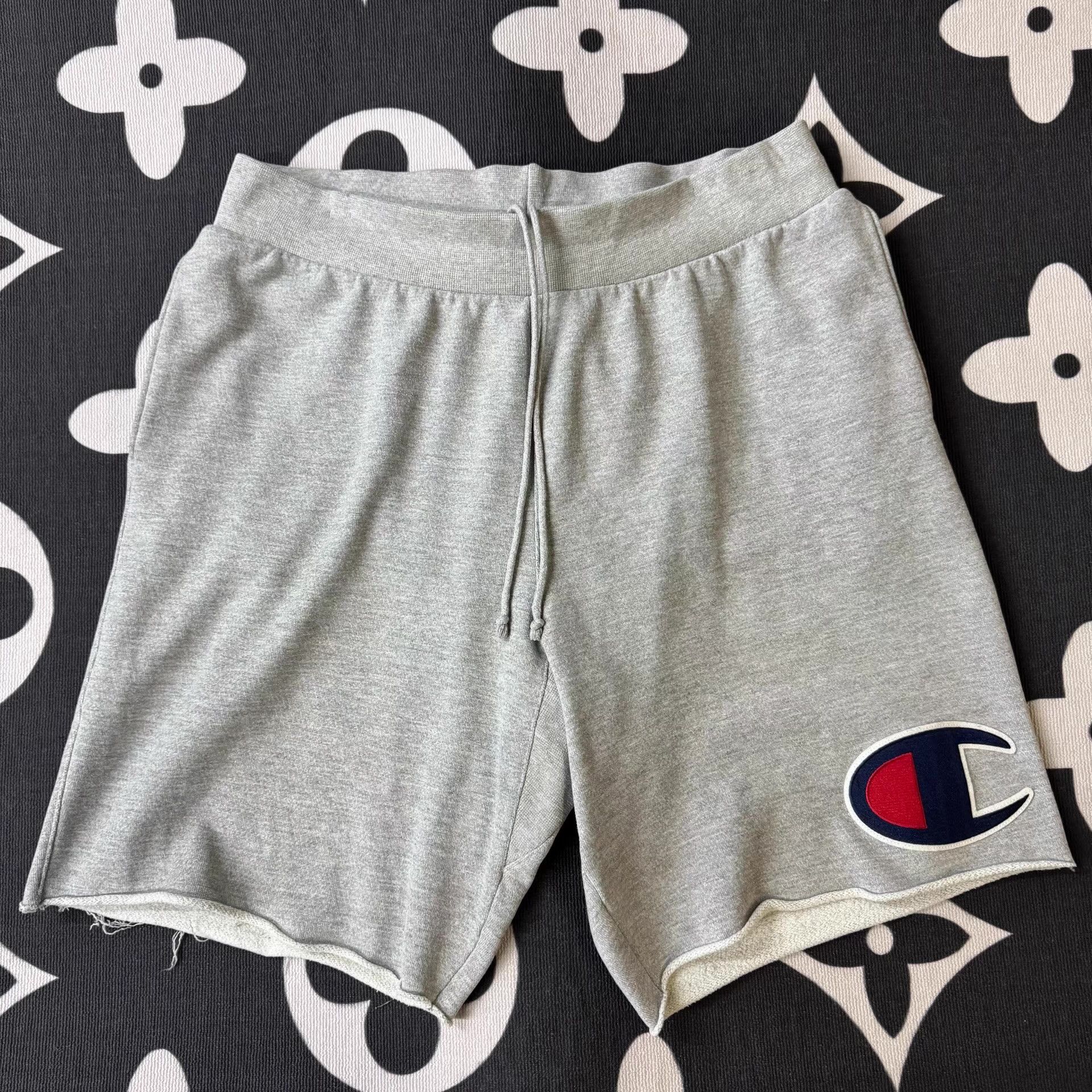 Champion Champion Classic Grey French Terry Shorts Q10 Size US 40 / EU 56 - 1 Thumbnail