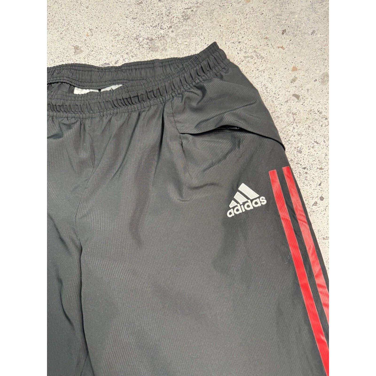 Adidas Adidas Bayern Munchen Trackpants Blokecore Size M Black Men Size US 32 / EU 48 - 10 Thumbnail