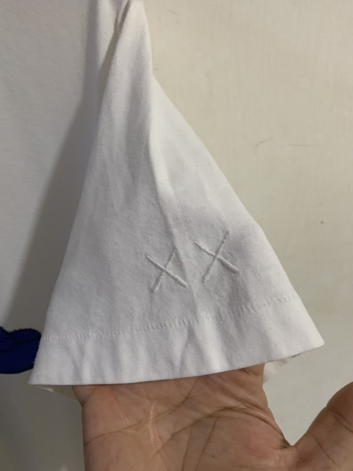 Uniqlo Uniqlo Kaws Tee Size US XL / EU 56 / 4 - 8 Thumbnail