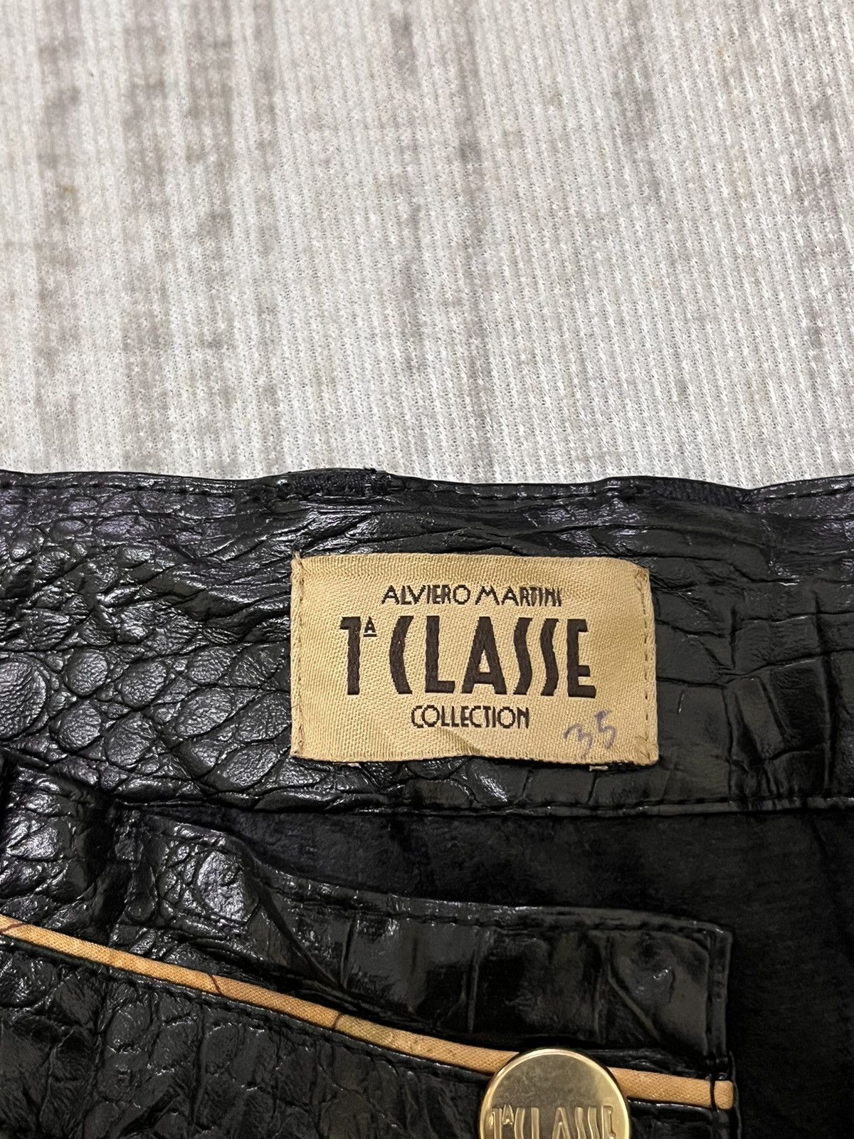 Alviero Martini × Leather × Vintage Leather punk style alviero martini pant Size 25" / US 0 / IT 36 - 3 Thumbnail