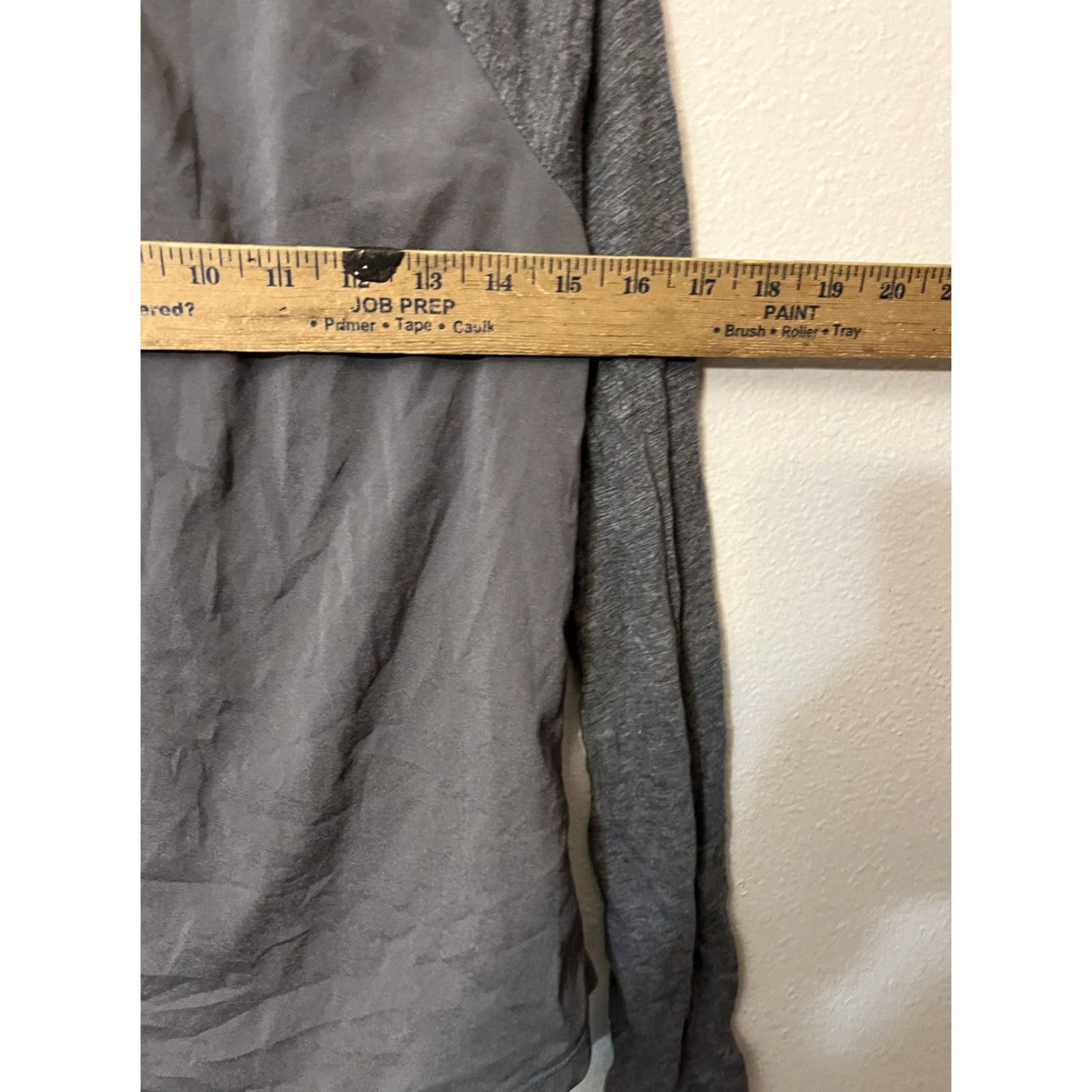 Banana Republic Banana Republic Gray Long Sleeve V-Neck T-Shirt Women XS Classic Fit Cotton Size XS / US 0-2 / IT 36-38 - 6 Thumbnail