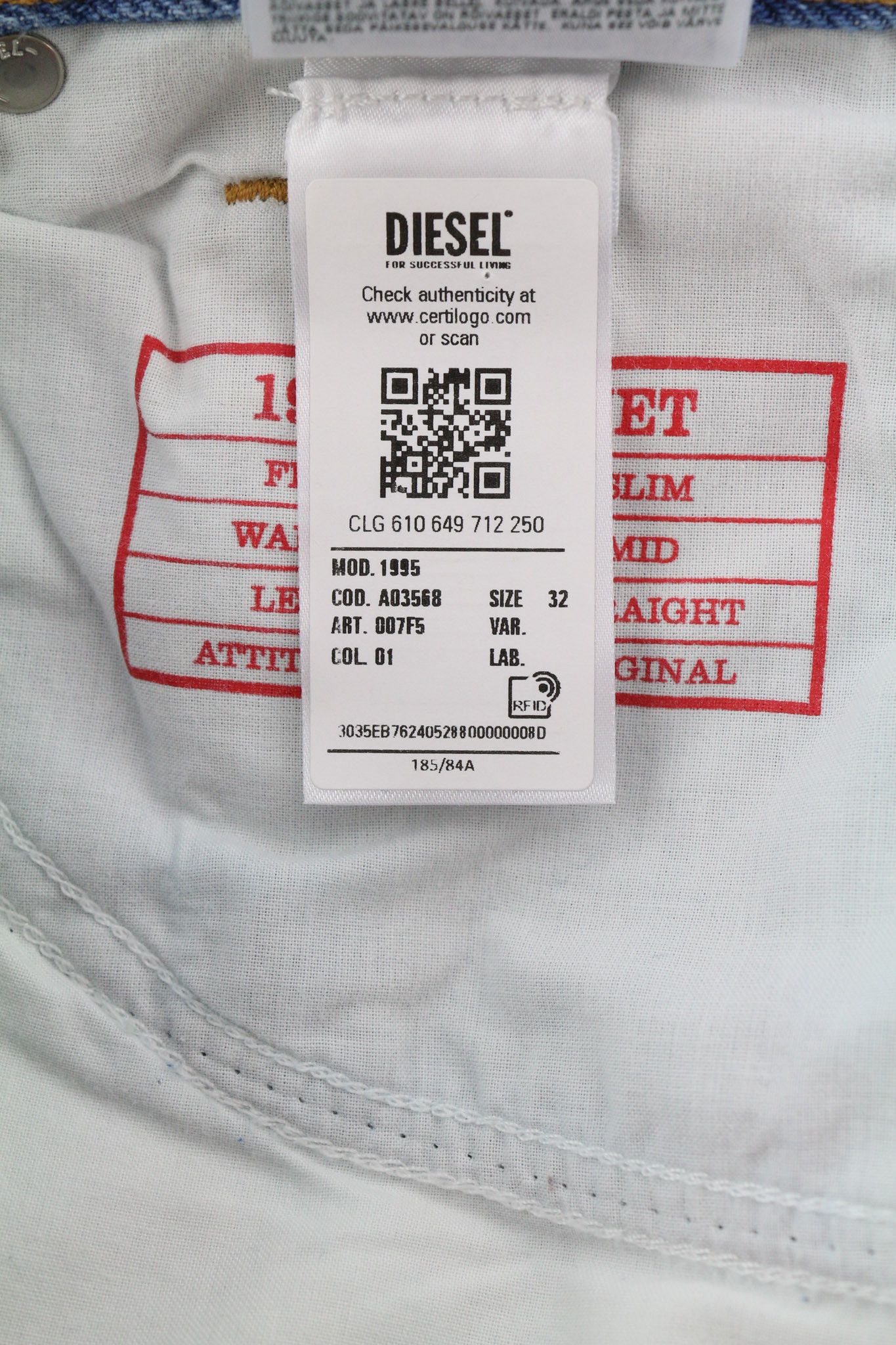 Diesel 1995 007F5 W32 Slim Straight Washed Blue Jeans 40226 Size US 32 / EU 48 - 12 Thumbnail