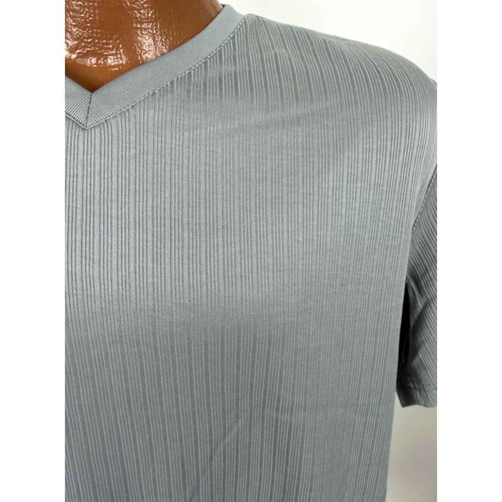 Joseph Abboud Joseph Abboud V-Neck Ribbed Shirt Men XL Gray T-Shirt Vintage 2000s Lightweight Outdoor Cotton Polyester Jersey Short Sleeve Size US XL / EU 56 / 4 - 2 Thumbnail