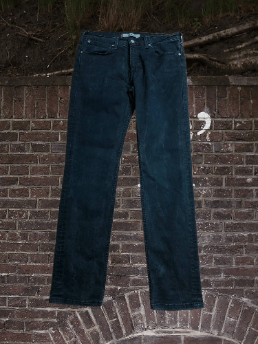 Levi's Vintage Levi's 519 Jeans Straight Leg Dark Wash Denim JEANS Size US 32 / EU 48 - 1 Thumbnail