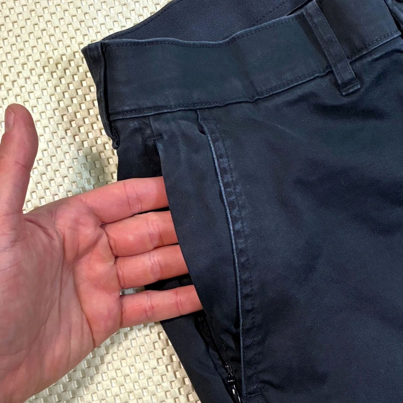 Abercrombie & Fitch Abercrombie & Fitch Men's Slim Stretch Chino Pants Dark Navy Size 30x32 Size US 30 / EU 46 - 4 Thumbnail