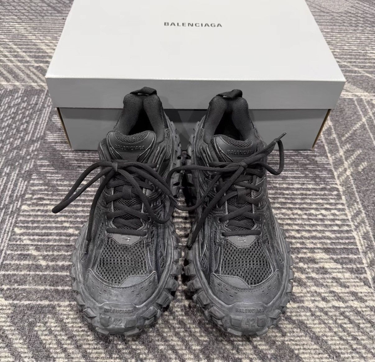 Balenciaga Balenciaga Bouncer Vintage Distressed Sneakers J42 Size US 8.5 / EU 41-42 - 3 Thumbnail