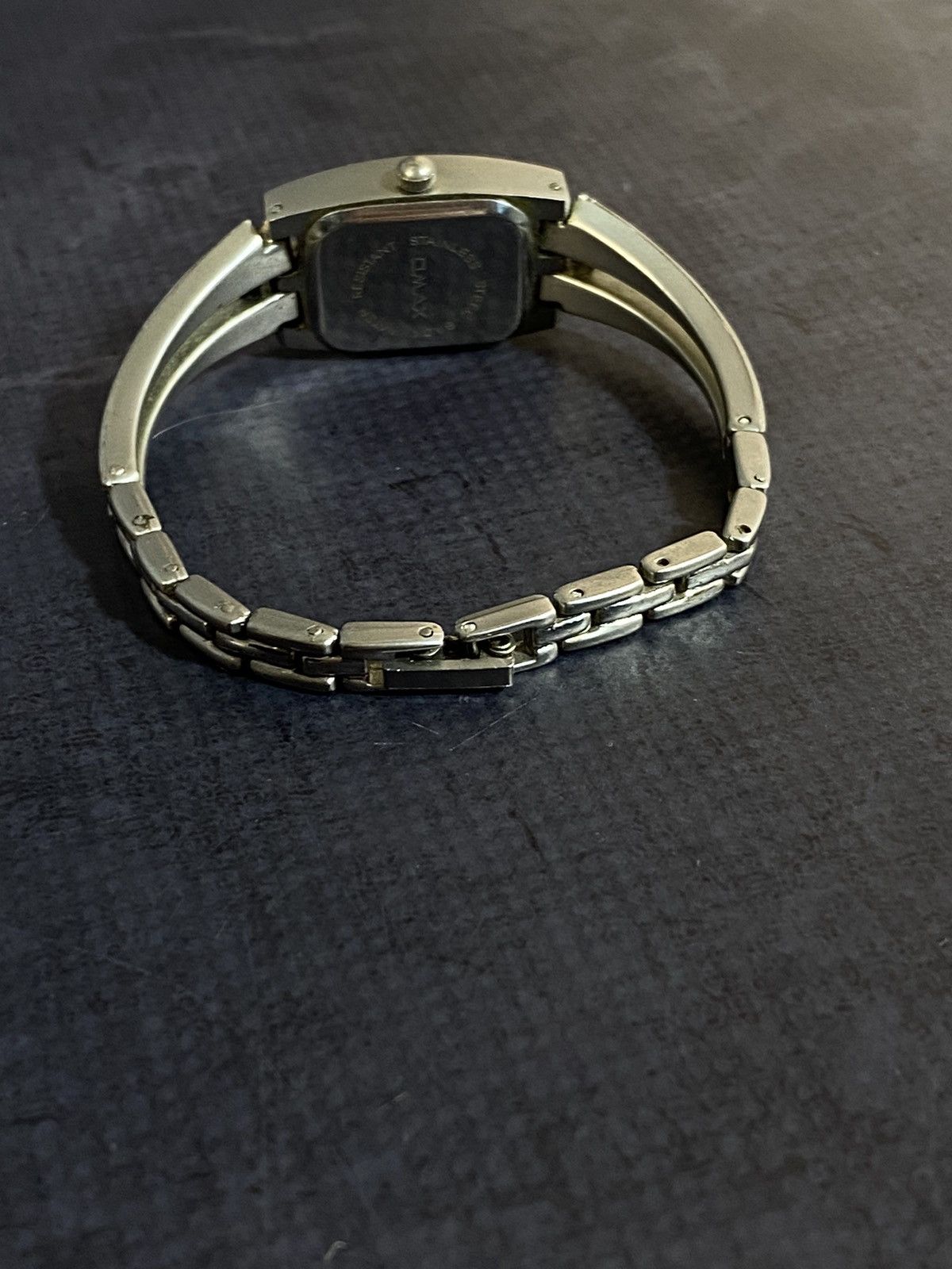 Jewelry × Vintage Stylish Quartz Watch with Metal Bracelet Japanese Brand Size ONE SIZE - 6 Thumbnail