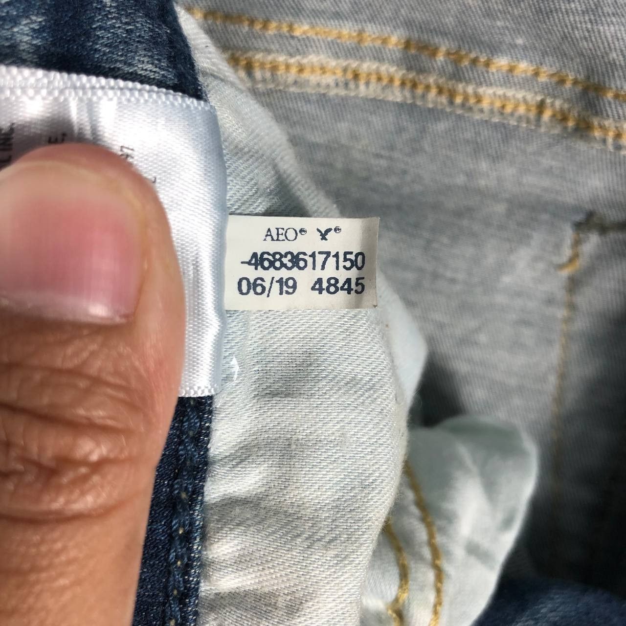 American Eagle Outfitters Vintage American Eagle super skinny Distressed Jean pant Size US 30 / EU 46 - 15 Thumbnail