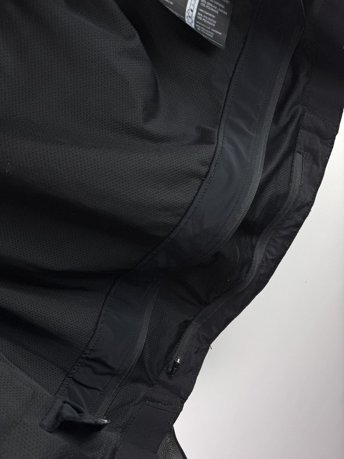 Alpinestars Alpinestars Devon Motorcycle/Motorbike Leather Jacket Black Size US S / EU 44-46 / 1 - 19 Thumbnail