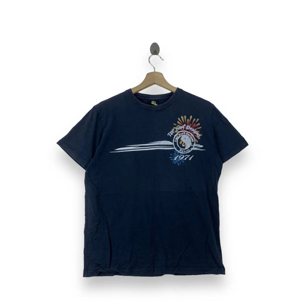 Vintage Vintage T&C SURF DESIGNS Fireworks Hawaii Tee Shirt Top Size US M / EU 48-50 / 2 - 2 Thumbnail
