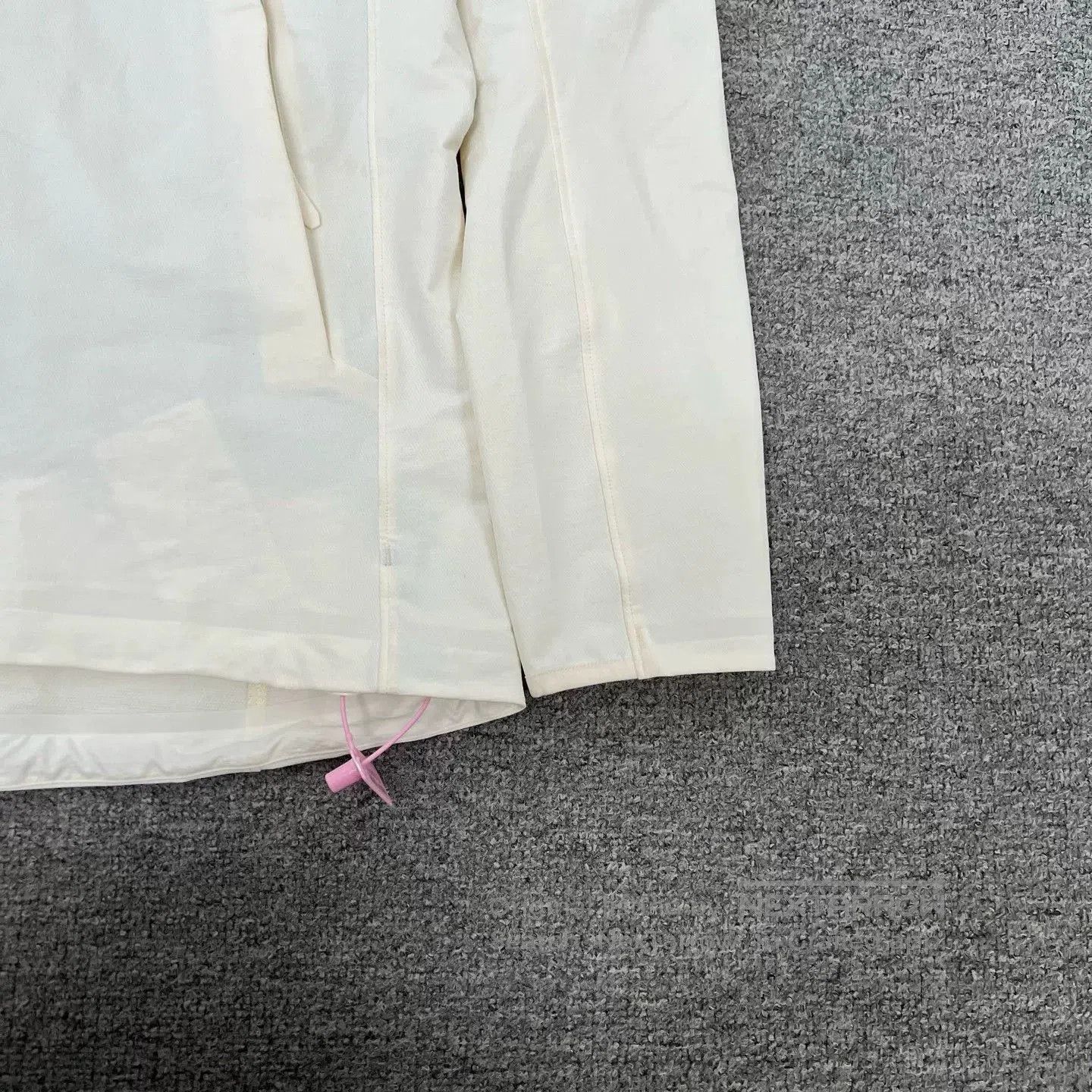 Arc'teryx Arc'teryx Beige Jacket Size L. Size US L / EU 52-54 / 3 - 2 Thumbnail