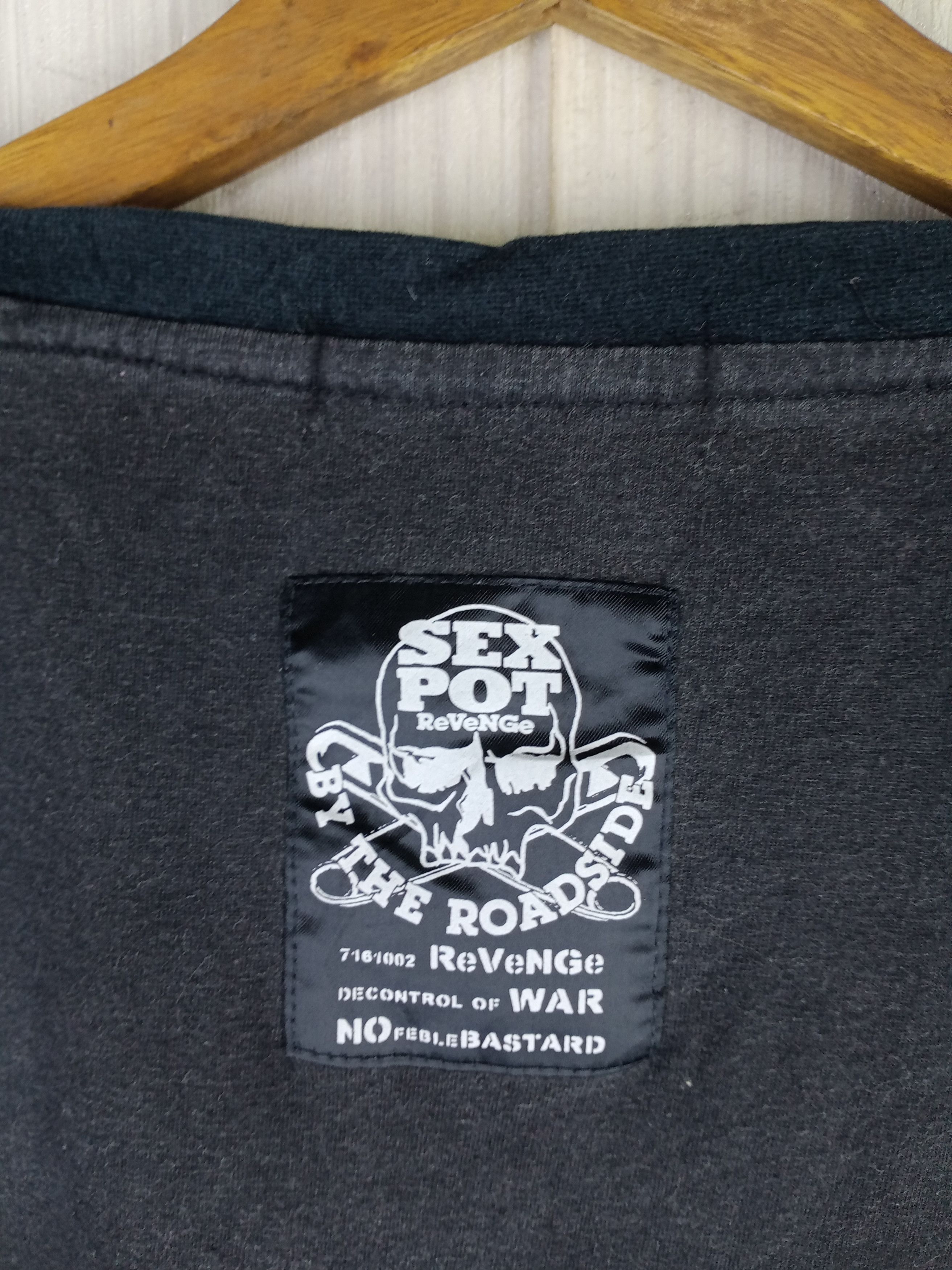 Japanese Brand RARE SEX POT REVENGE BY THE ROADSIDE TSHIRT Size US M / EU 48-50 / 2 - 8 Thumbnail