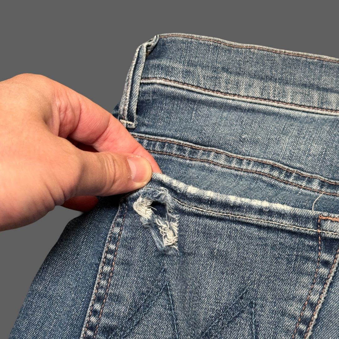 MOTHER Mother Insider Crop Step Fray Jeans Dancing on Coals 27 Size 27" / US 4 / IT 40 - 9 Thumbnail