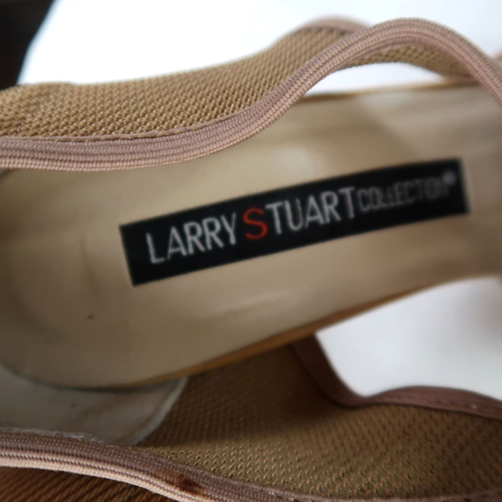 Vintage VINTAGE Larry Stuart Tan Leather and Fabric Cut-Out Heels 7.5 Pump Womens Square Toe 90s Size US 8 / IT 38 - 6 Thumbnail