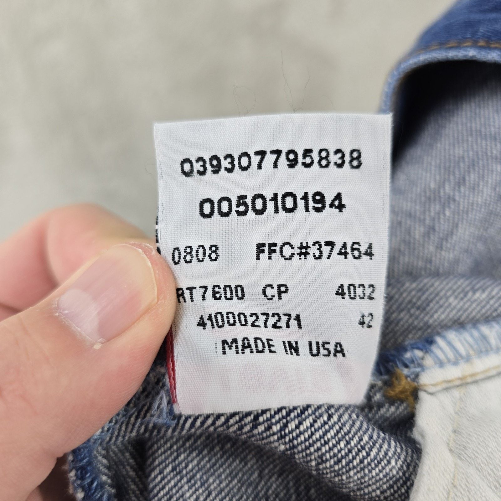 Levi's Vintage Levis 501 Jeans Mens 40x30 (Fits 36x27) Blue USA Y2K Size US 36 / EU 52 - 6 Thumbnail