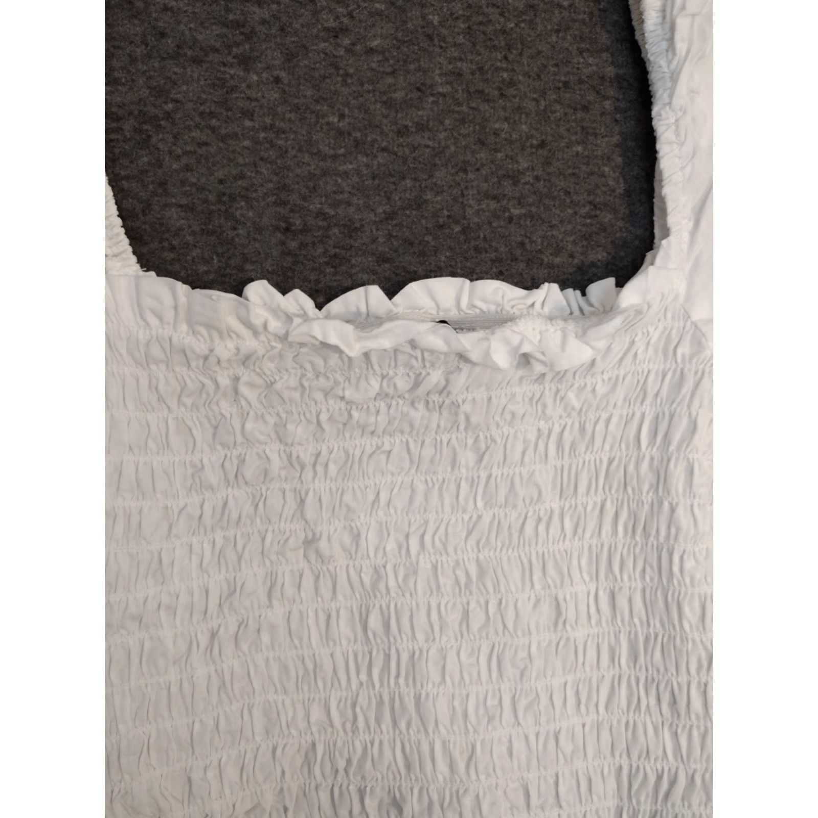 H&M Divided by H&M Women's White Puff Sleeve Crop Top Size Small Shirt Adult XS? No—Size Small. Womens Crop Top Puff Sleeve White Blouse 90s Style Size S / US 4 / IT 40 - 7 Thumbnail