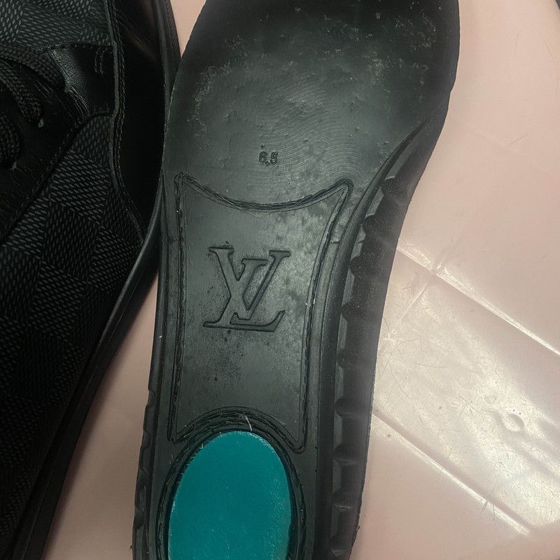 Louis Vuitton Louis Vuitton Casual Low-top Sneakers for Men - Size US 8.5 / EU 41-42 - 8 Thumbnail