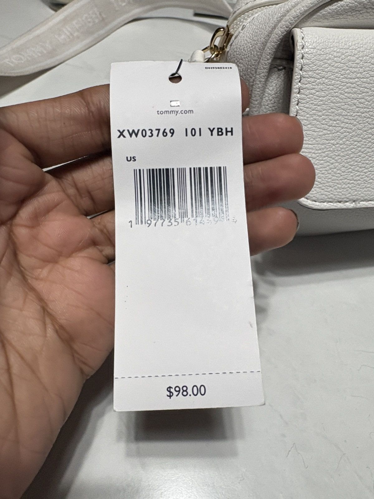 Tommy Hilfiger Selling Brand new Tommy Hilfiger purse for women Size ONE SIZE - 9 Thumbnail