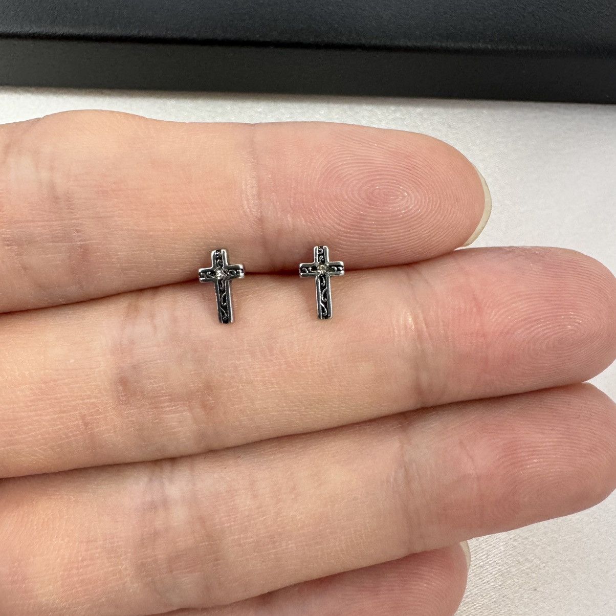 Other Small Tiny Cross Stud Earrings for Men Women,Unisex Style Size ONE SIZE - 4 Thumbnail