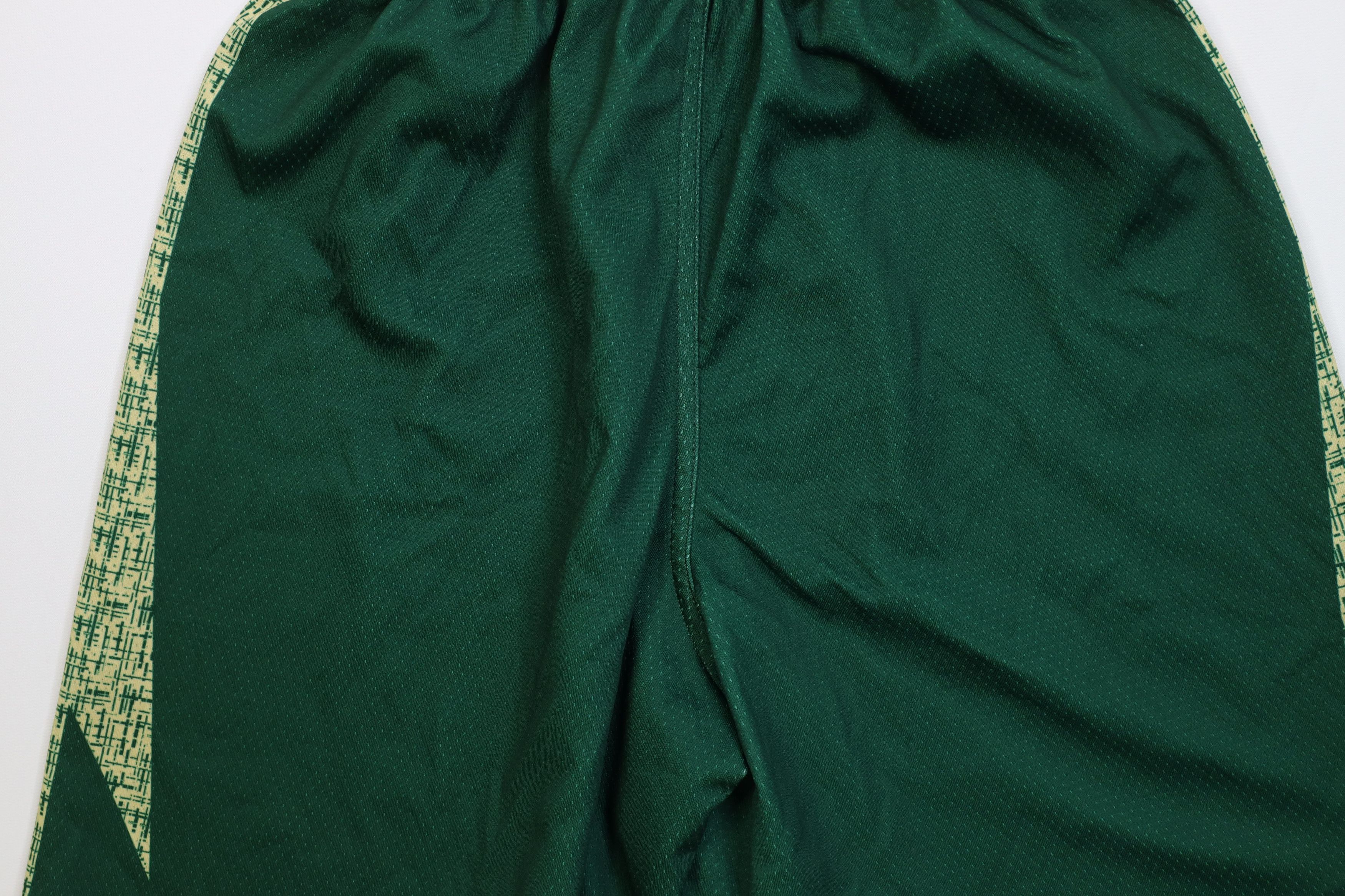Russell Athletic Vintage 90s Russell Athletic Above Knee Basketball Shorts Size US 30 / EU 46 - 9 Thumbnail