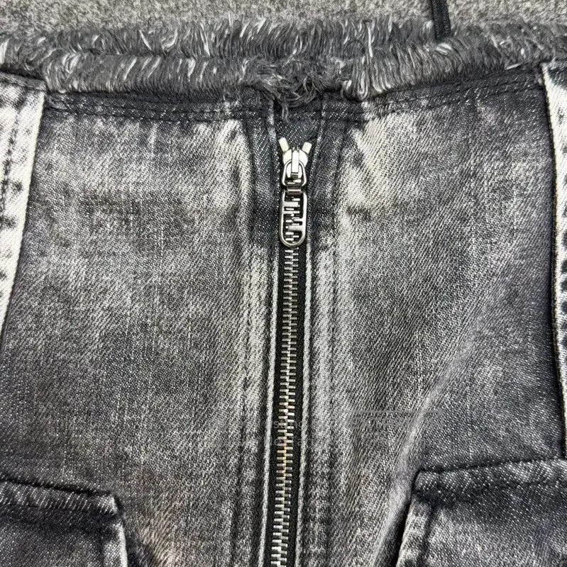 Fendi Fendi Black Denim A-Line Mini Skirt . Size 22" - 5 Thumbnail