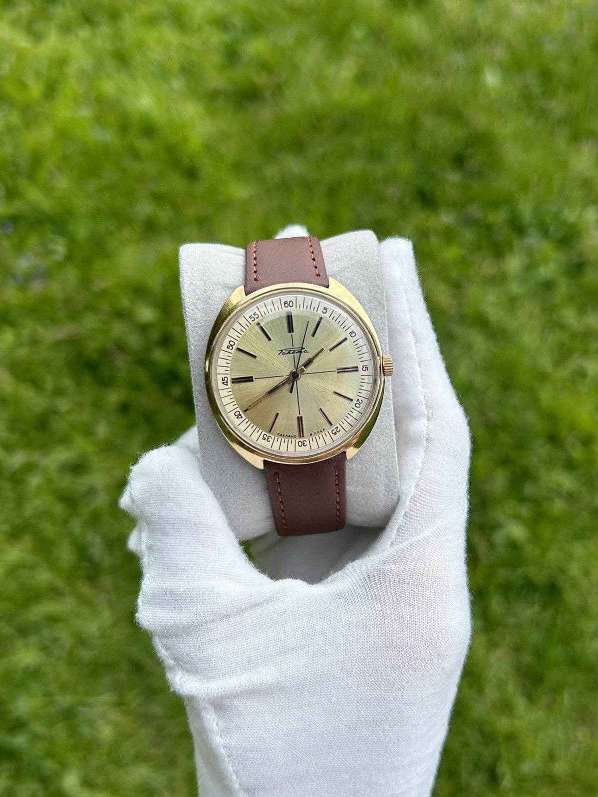 Vintage Vintage Watch Raketa Soviet USSR Mechanical Authentic 1980s Size ONE SIZE - 3 Thumbnail