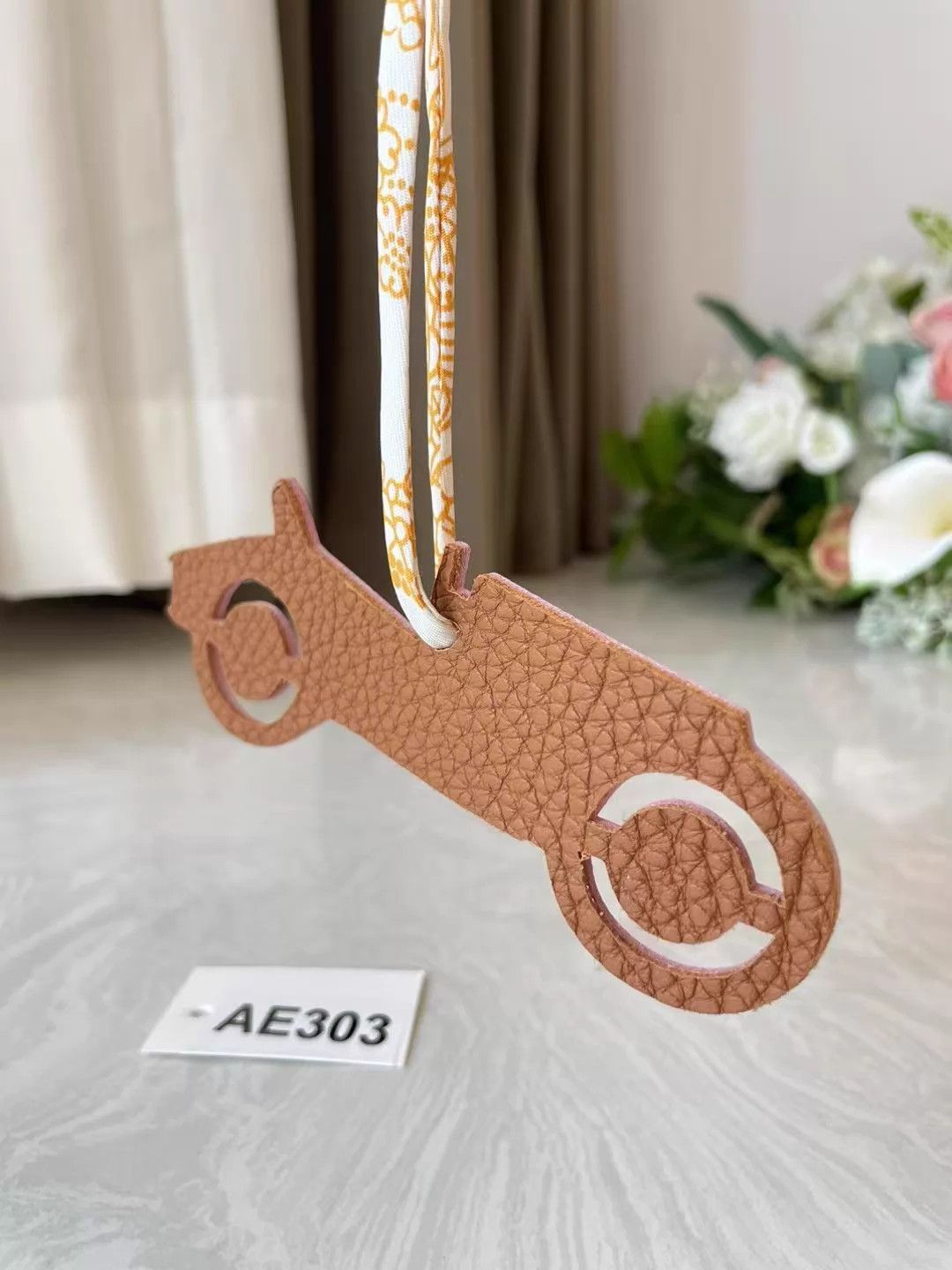 Hermes Hermès leather charm very new discounted AE303 Size ONE SIZE - 3 Thumbnail