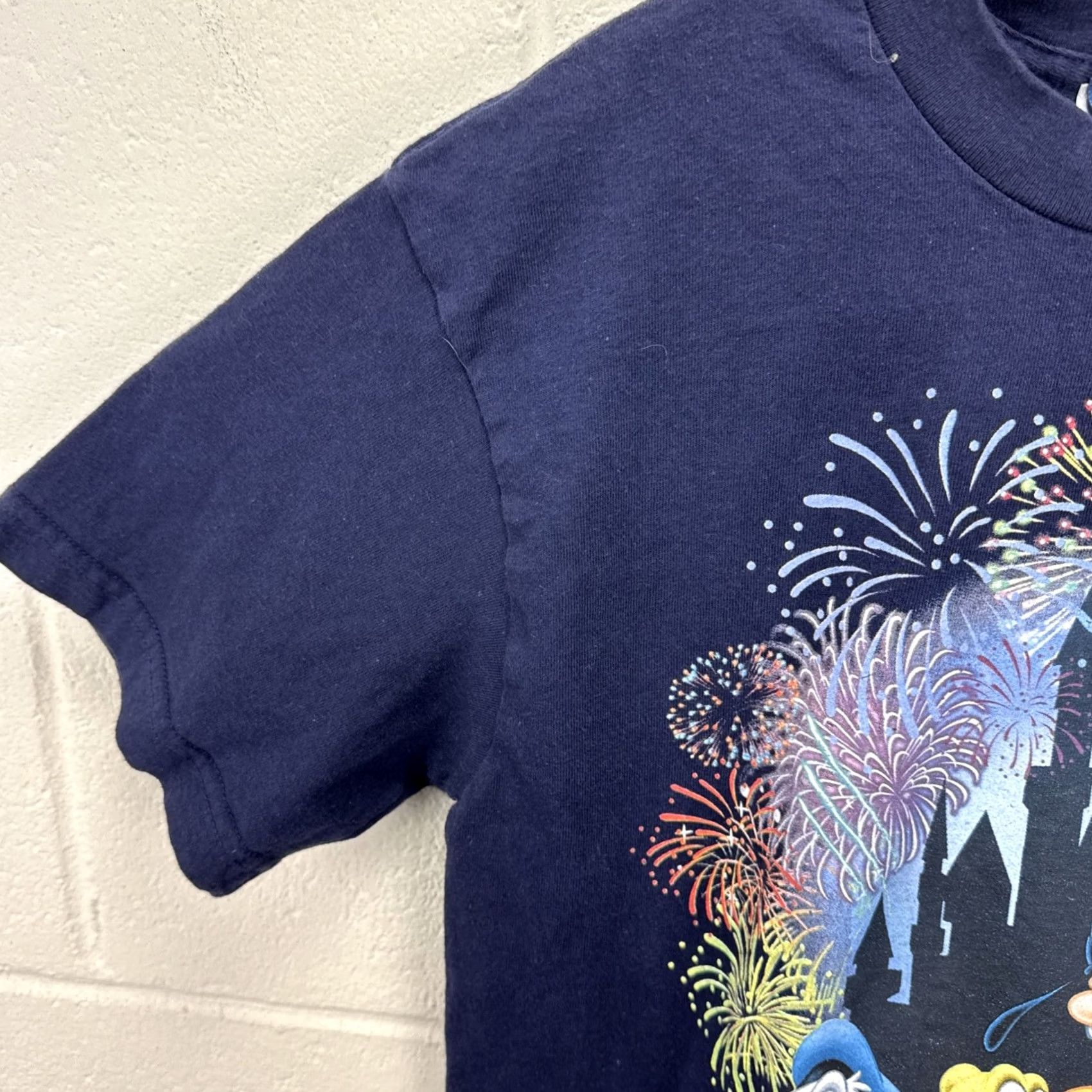 Disney Disney T-Shirt Medium Blue 2009 California Mickey Goofy Pluto 90s Cartoon Shirt Mens Non-N/A Size US M / EU 48-50 / 2 - 5 Thumbnail