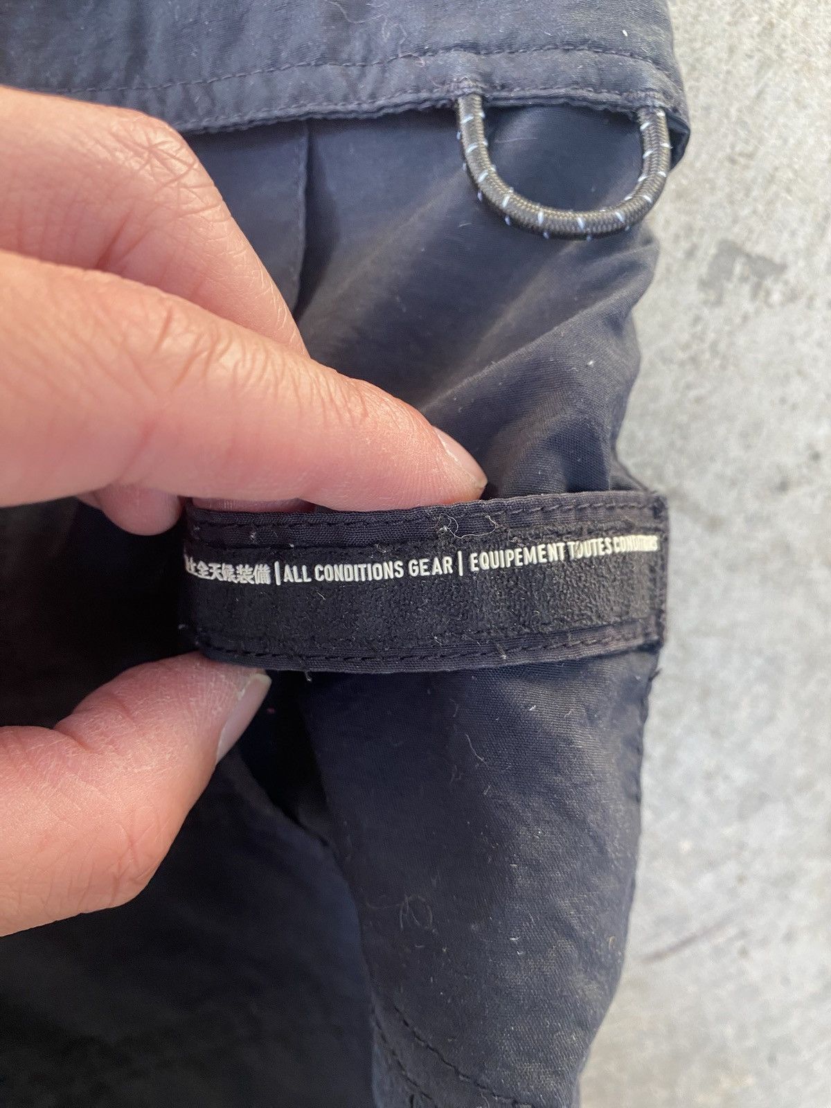 Nike ACG Nike ACG Black Shorts Size US 33 - 6 Thumbnail