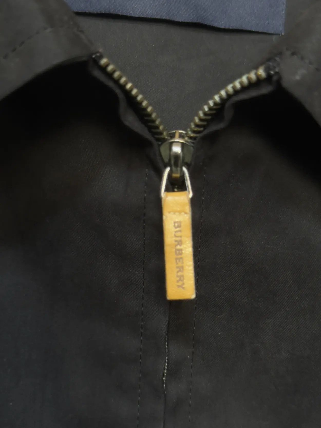 Burberry Burberry zip up black jacket classic size 52it L Size US L / EU 52-54 / 3 - 5 Thumbnail